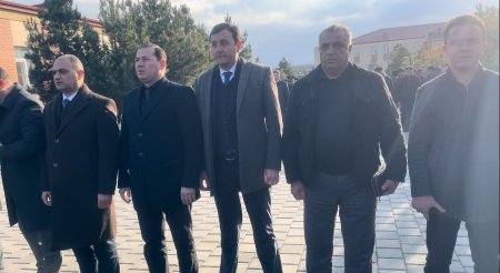 Bu gün Gəncə şəhərində Xocalı soyqrımının 32-ci ildönümü ilə bağlı tədbir keçirildi