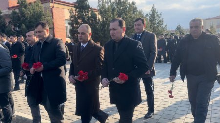 Bu gün Gəncə şəhərində Xocalı soyqrımının 32-ci ildönümü ilə bağlı tədbir keçirildi