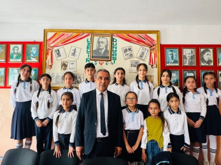 Xaldan kənd Uşaq Musiqi Məktəbinin fəaliyyəti təqdirəlayiqdir 