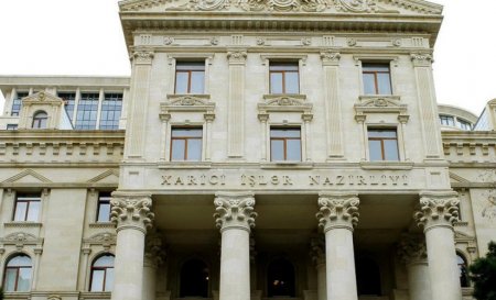 XİN-dən Dünya Azərbaycanlılarının Həmrəyliyi Günü və Yeni il münasibətilə təbrik