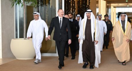 Prezident İlham Əliyev Birləşmiş Ərəb Əmirliklərinə gedib - FOTOLAR